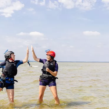 On a testé le kitesurf sur le lac de Biscarrosse