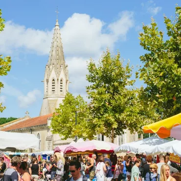 Flâner aux différents marchés autour de Biscarrosse