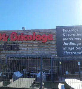 Mr Bricolage enseigne