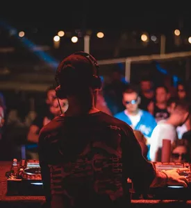 dj