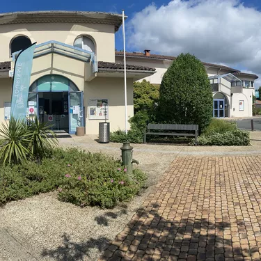 Accueil de l'Office de Tourisme de Sanguinet Accueil de l'Office de Tourisme de Sanguinet