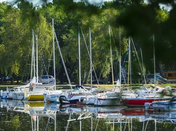 Hafen in Sainte-Eulalie-en-Born