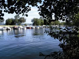 Aire de camping-car à Gastes 5