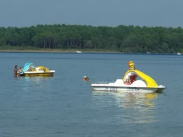 photo pedalo jaune