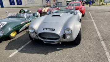 Rencontre de voitures et motos anciennes ou exceptionnelles