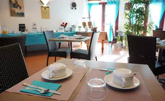 hotel-atlantide-bisca-petit-dejeuner