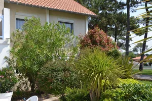 hotel-les-vagues-jardin-ch-204