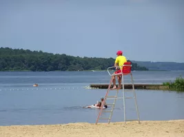 plage-ste-eulalie-en-born-surveillance